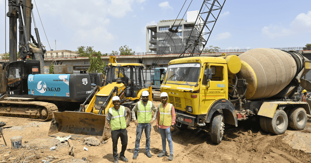 Construction workers at a diaphragm wall engineering site