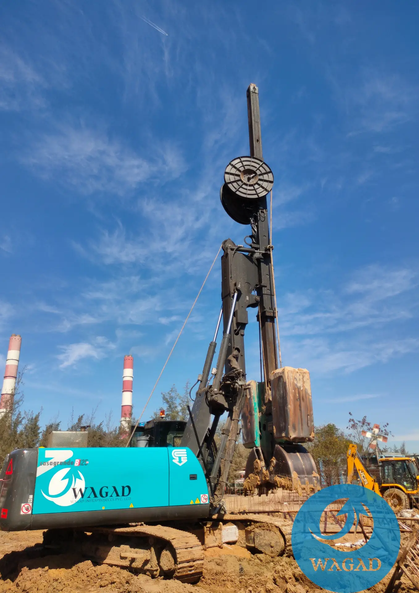 Diaphragm wall construction equipment in Delhi.