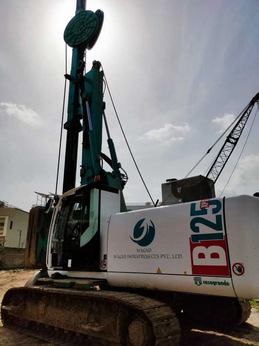 Casagrande B125 drilling rig used for diaphragm wall construction in Jaipur.
